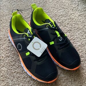 NWT Skora men’s size 8 Black Neon Green Athletic Shoes running workout gym
